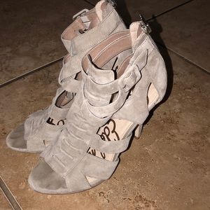 San Edelman gray heels